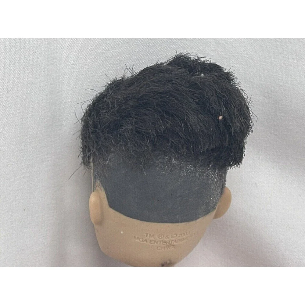 Bratz Boyz Boy EITAN Doll Brown Hair Brown Eyes Navy Blue Shorts No Legs 2003